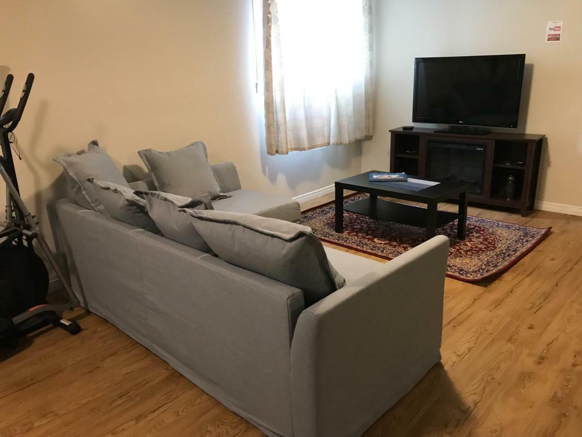 Self Check-In Spacious Apartment With Full Kitchen Ottawa Zewnętrze zdjęcie